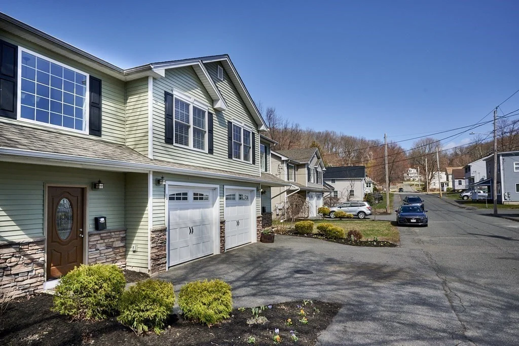 3 bed, 2 bath apartment for rent at 12 North St Unit 12, South Hadley — photo 25 of 25