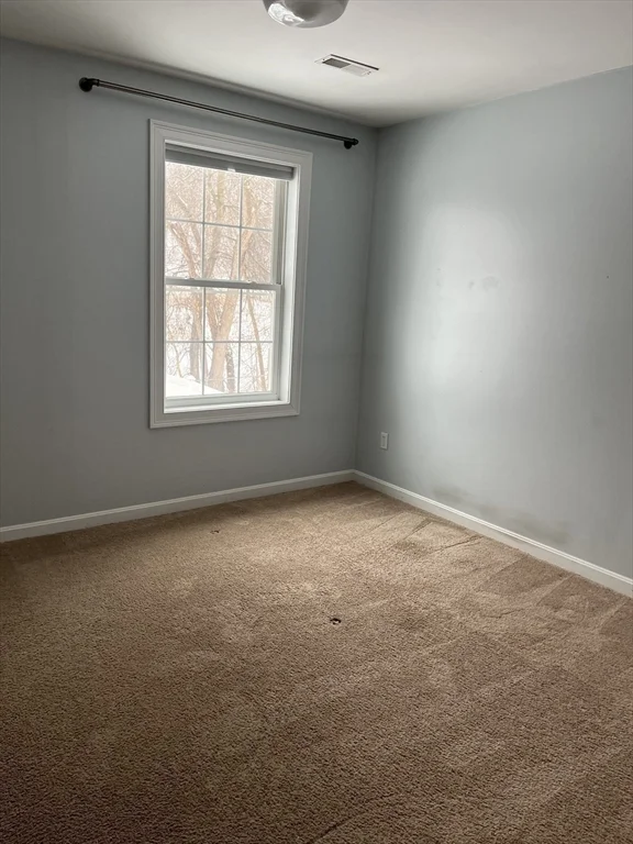 3 bed, 2 bath apartment for rent at 12 North St Unit 12, South Hadley — photo 9 of 25