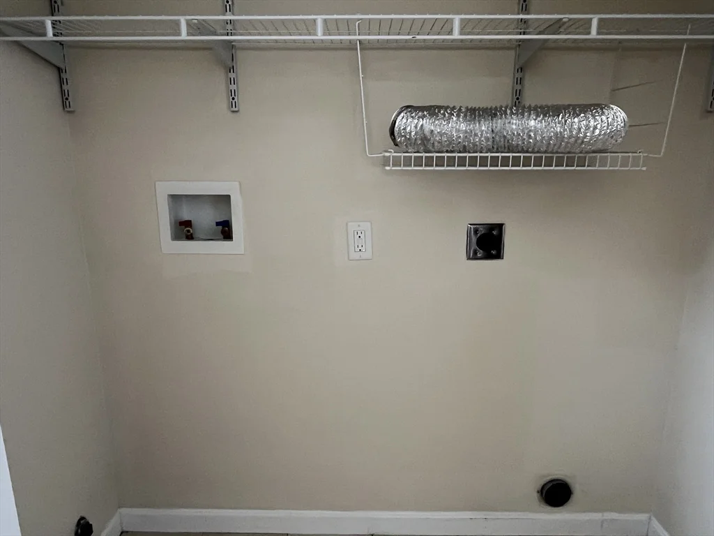 3 bed, 2 bath apartment for rent at 12 North St Unit 12, South Hadley — photo 23 of 25