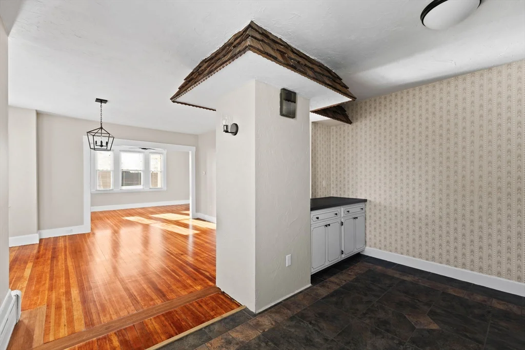 3 bed, 1 bath apartment for rent at 12 North St Unit 2, Fairhaven — photo 13 of 35