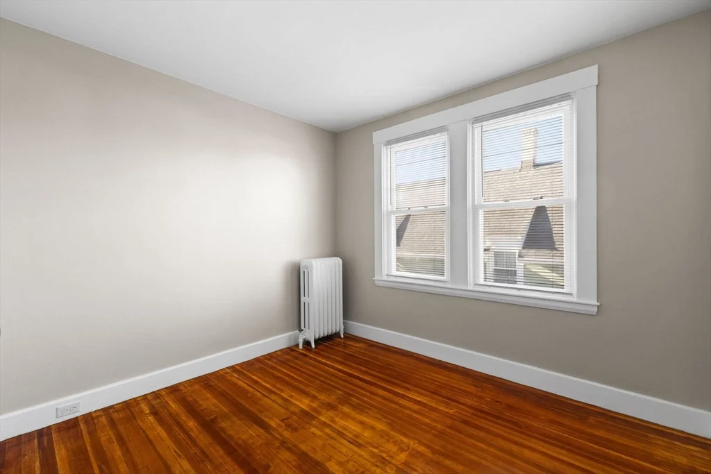 3 bed, 1 bath apartment for rent at 12 North St Unit 2, Fairhaven — photo 32 of 35