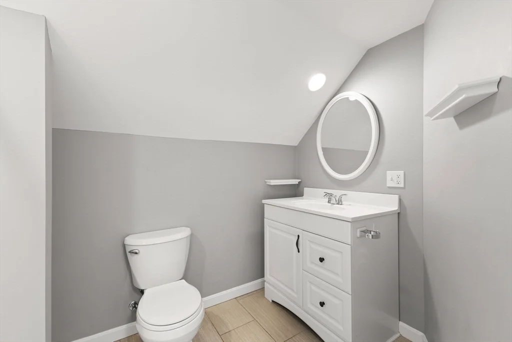 1 bed, 1 bath apartment for rent at 12 North St Unit 3, Fairhaven — photo 21 of 27