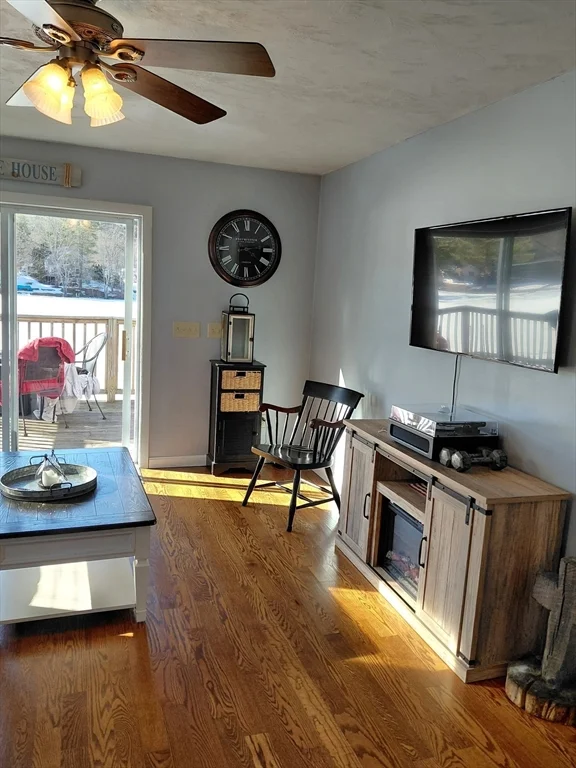 2 bed, 1 bath apartment for rent at 12 Oak Ln Unit 1, Spencer — photo 12 of 23