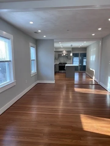 3 bed, 2 bath apartment for rent at 12 Park Pl Unit 12, Arlington — photo 2 of 7