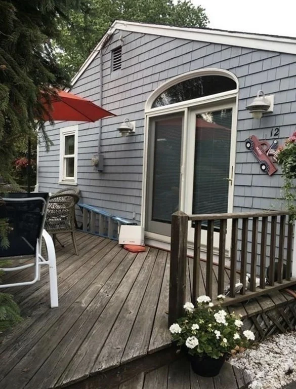 2 bed, 1 bath apartment for rent at 12 Park St, Marshfield — photo 2 of 12