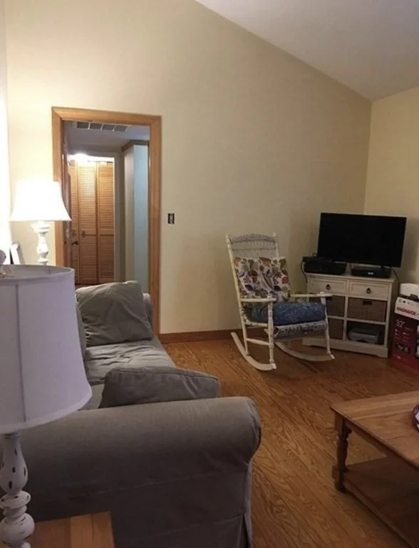 2 bed, 1 bath apartment for rent at 12 Park St, Marshfield — photo 5 of 12