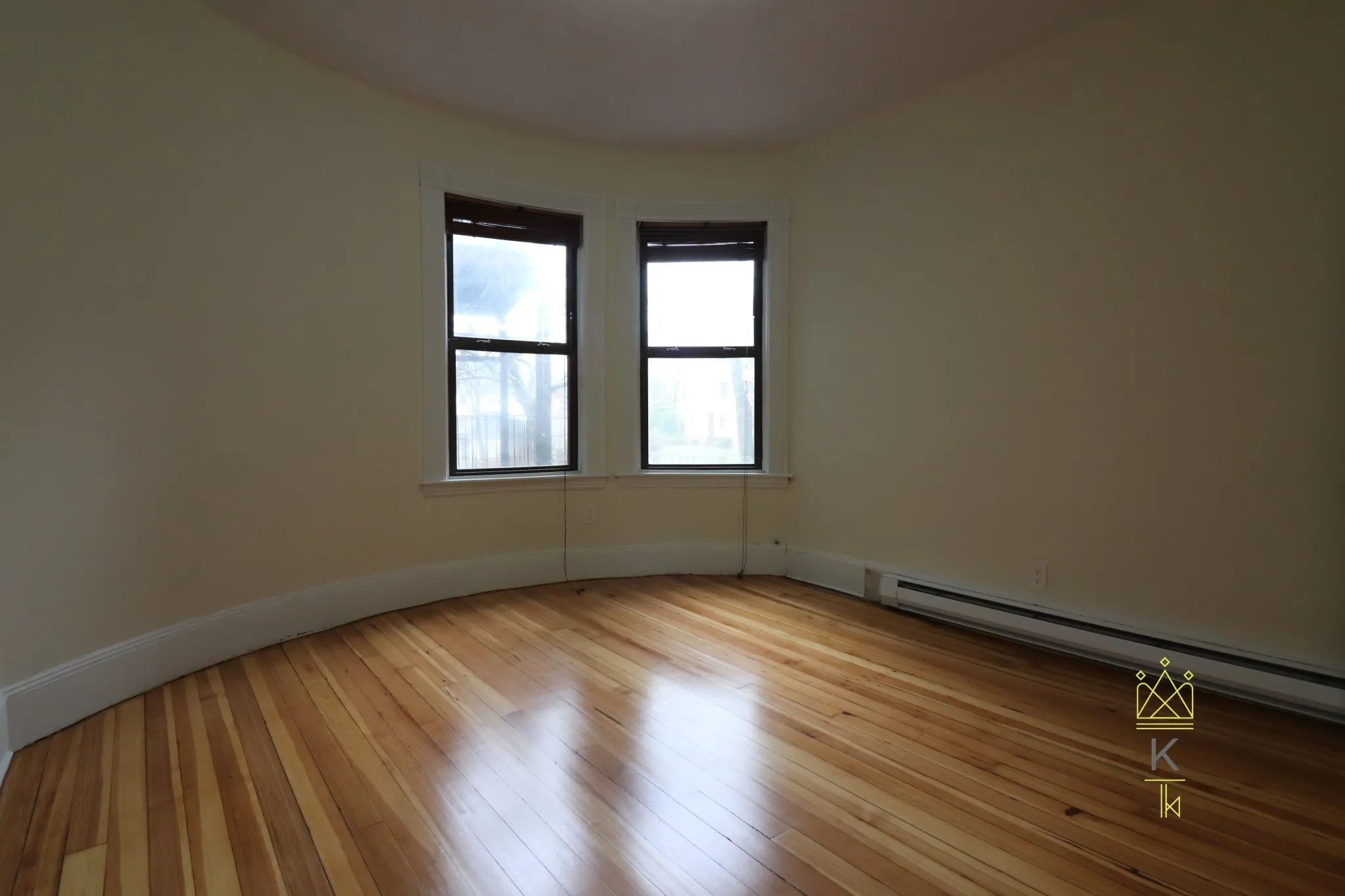 1.5 bed, 1 bath apartment for rent at 12 Park St Unit 1, Griggs Park — photo 6 of 9