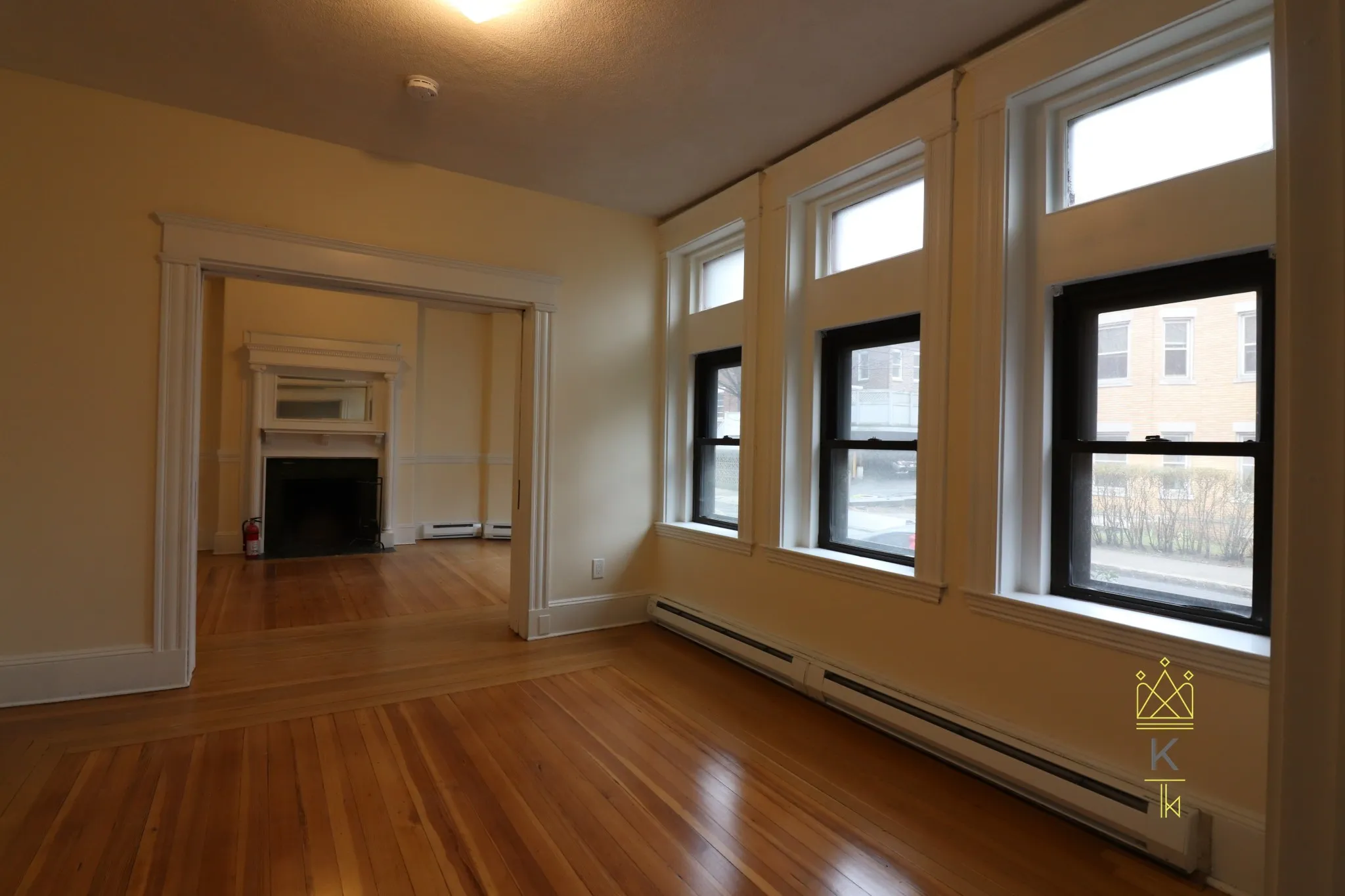 1.5 bed, 1 bath apartment for rent at 12 Park St Unit 1, Griggs Park — photo 2 of 9