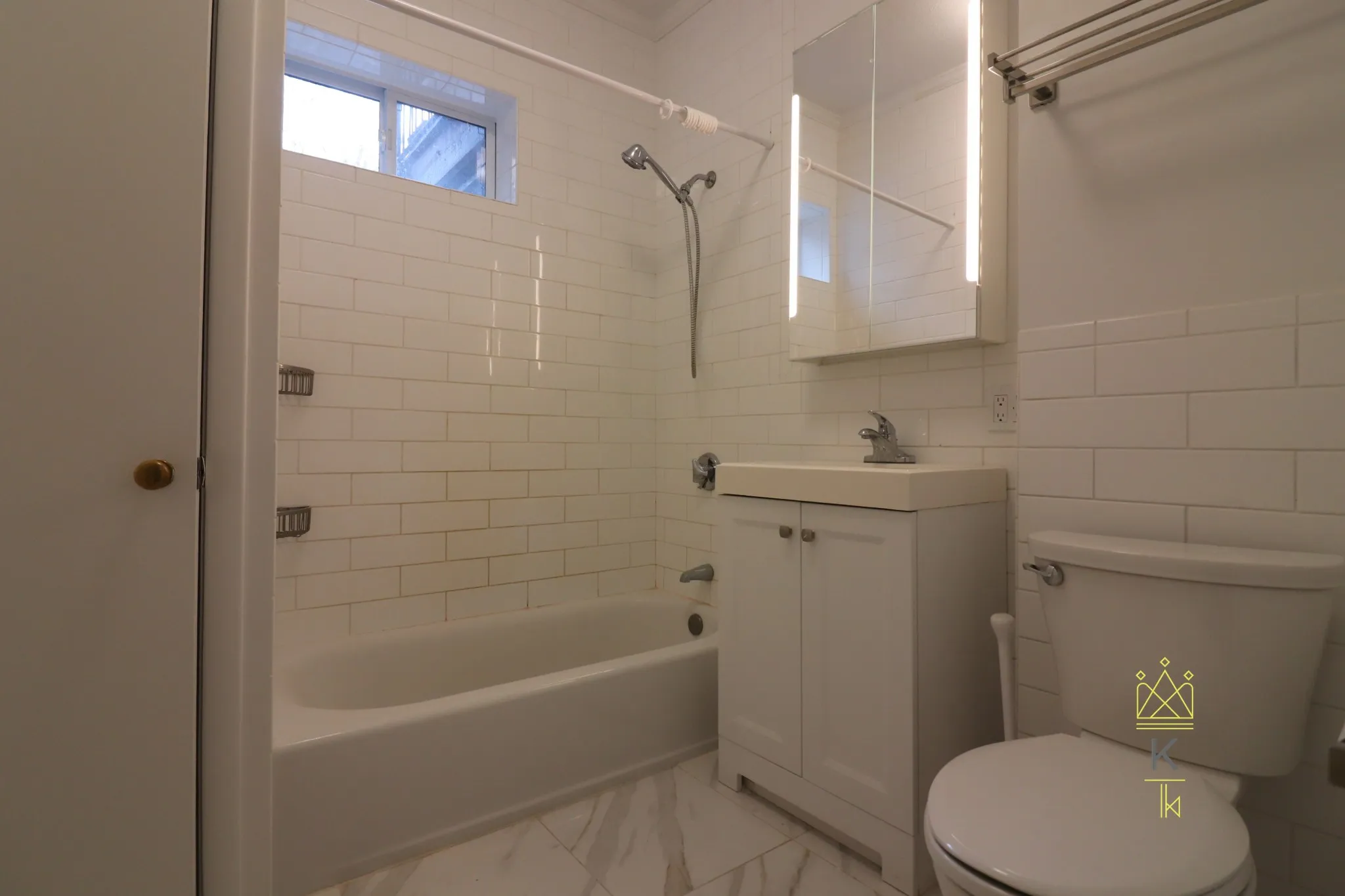 1.5 bed, 1 bath apartment for rent at 12 Park St Unit 1, Griggs Park — photo 7 of 9
