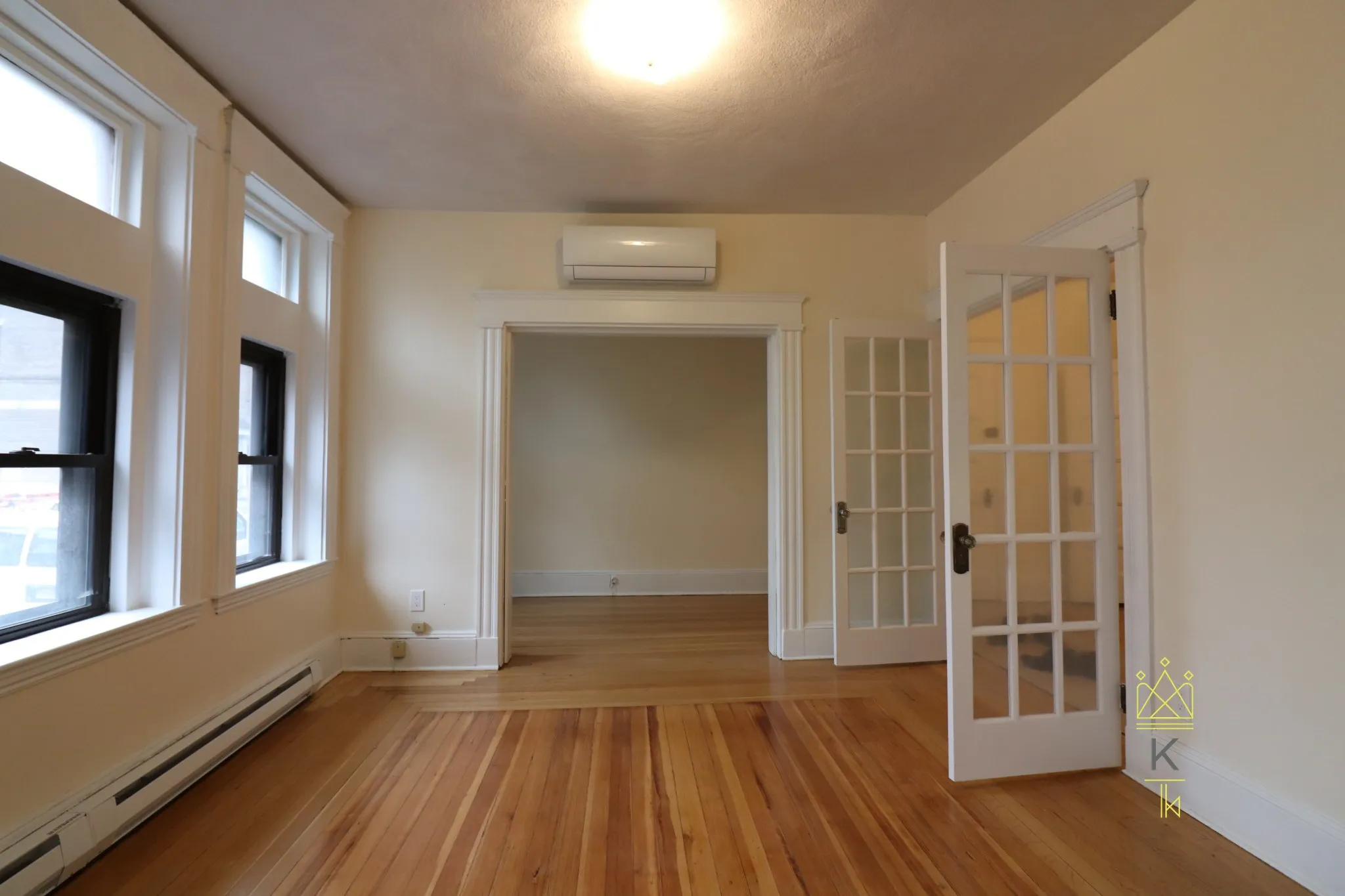 1.5 bed, 1 bath apartment for rent at 12 Park St Unit 1, Griggs Park — photo 4 of 9
