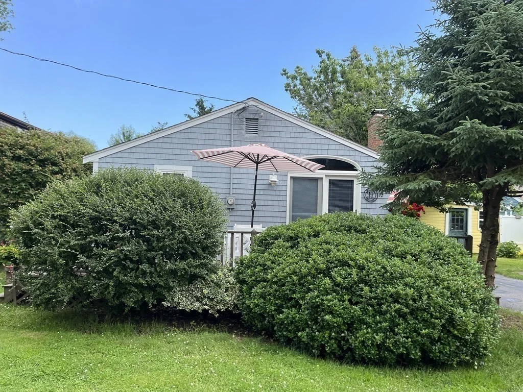 2 bed, 1 bath apartment for rent at 12 Park St Unit 1, Marshfield — photo 3 of 20