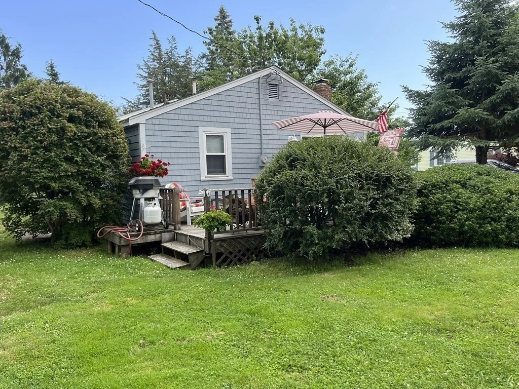 2 bed, 1 bath apartment for rent at 12 Park St Unit 1, Marshfield — photo 4 of 20