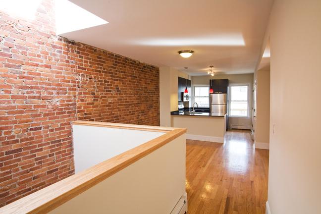 4 bed, 2 bath apartment for rent at 12 Parker Hill Ave Unit 3, Mission Hill — photo 11 of 14