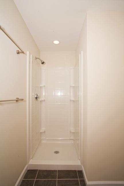 4 bed, 2 bath apartment for rent at 12 Parker Hill Ave Unit 3, Mission Hill — photo 5 of 14