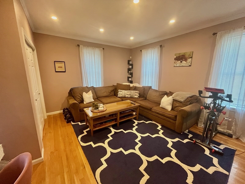 1 bed, 1 bath apartment for rent at 12 Parker Unit 1, Charlestown — photo 2 of 8