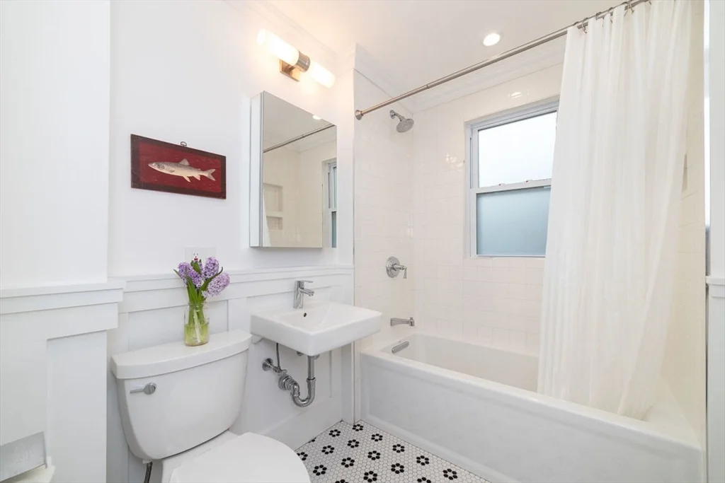 2 bed, 1 bath apartment for rent at 12 Parkton Rd Unit 2, Jamaica Plain — photo 17 of 22