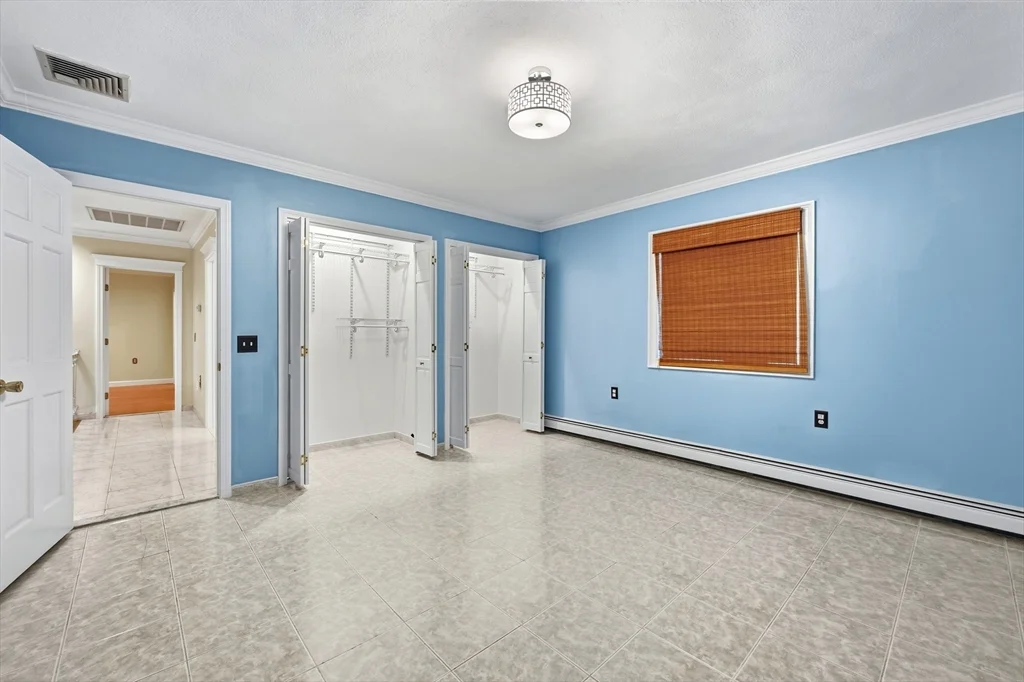 4 bed, 2 bath apartment for rent at 12 Parkway Dr, Saugus — photo 31 of 37
