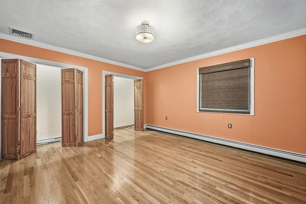 4 bed, 2 bath apartment for rent at 12 Parkway Dr, Saugus — photo 30 of 37