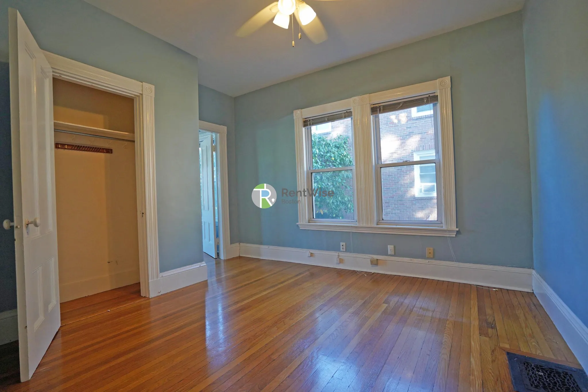 2 bed, 1 bath apartment for rent at 12 Parsons St Unit 1, Brighton — photo 5 of 23