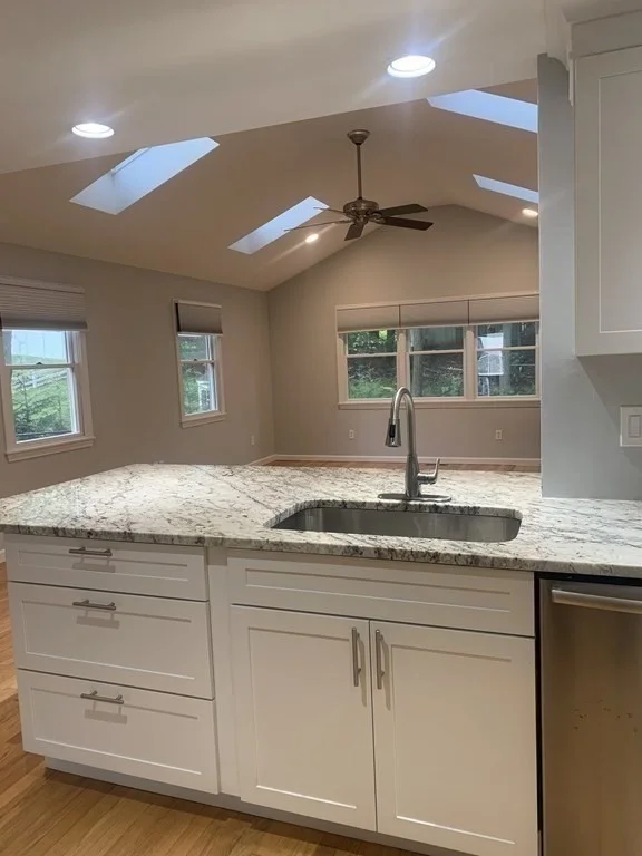 3 bed, 1 bath apartment for rent at 12 Paton Rd, Shrewsbury — photo 5 of 17