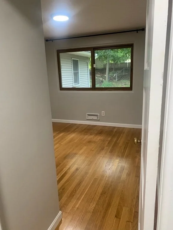 3 bed, 1 bath apartment for rent at 12 Paton Rd, Shrewsbury — photo 11 of 17