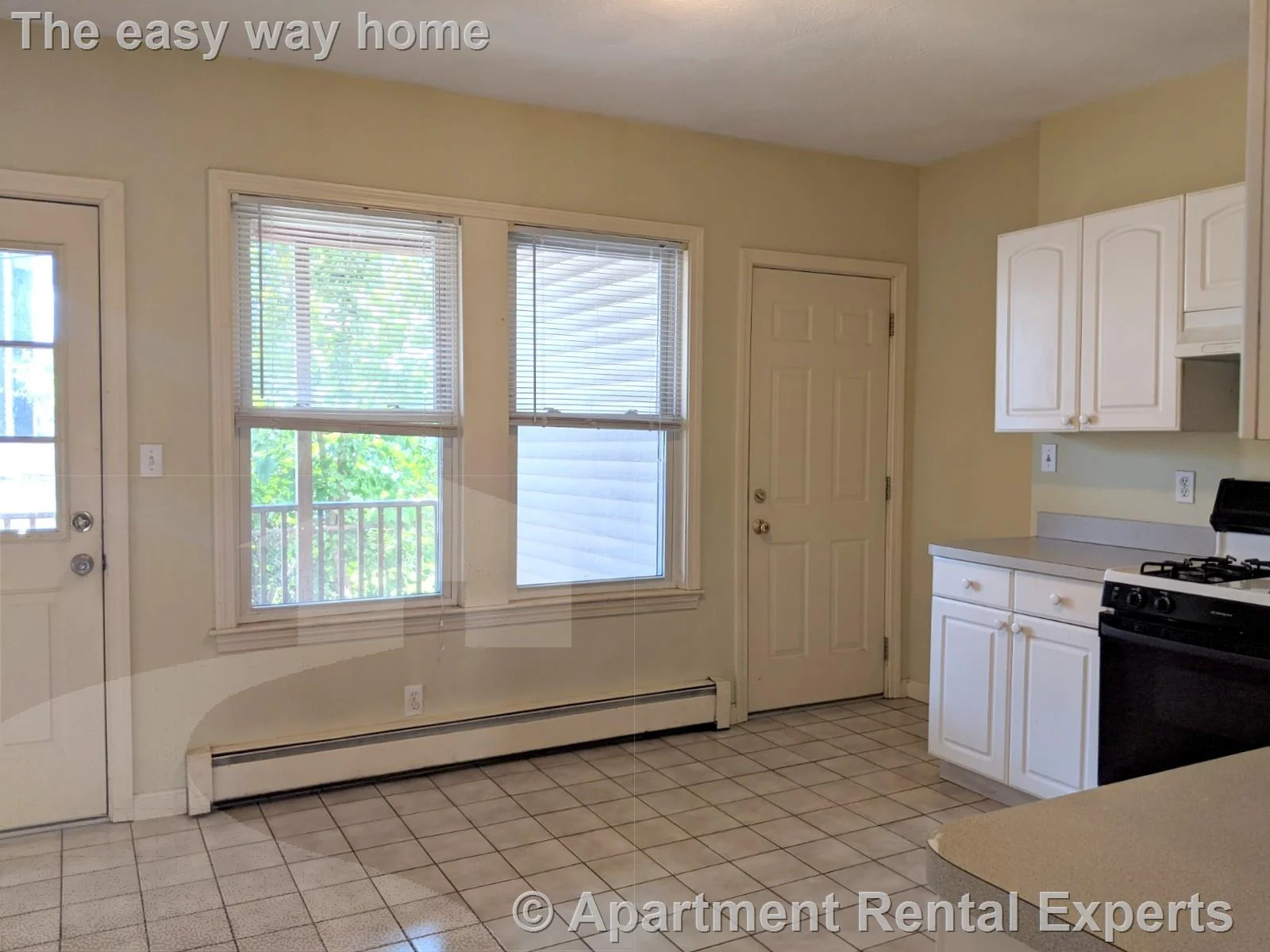 3 bed, 1 bath apartment for rent at 12 Pearl St Unit 1L, Tufts University — photo 13 of 24