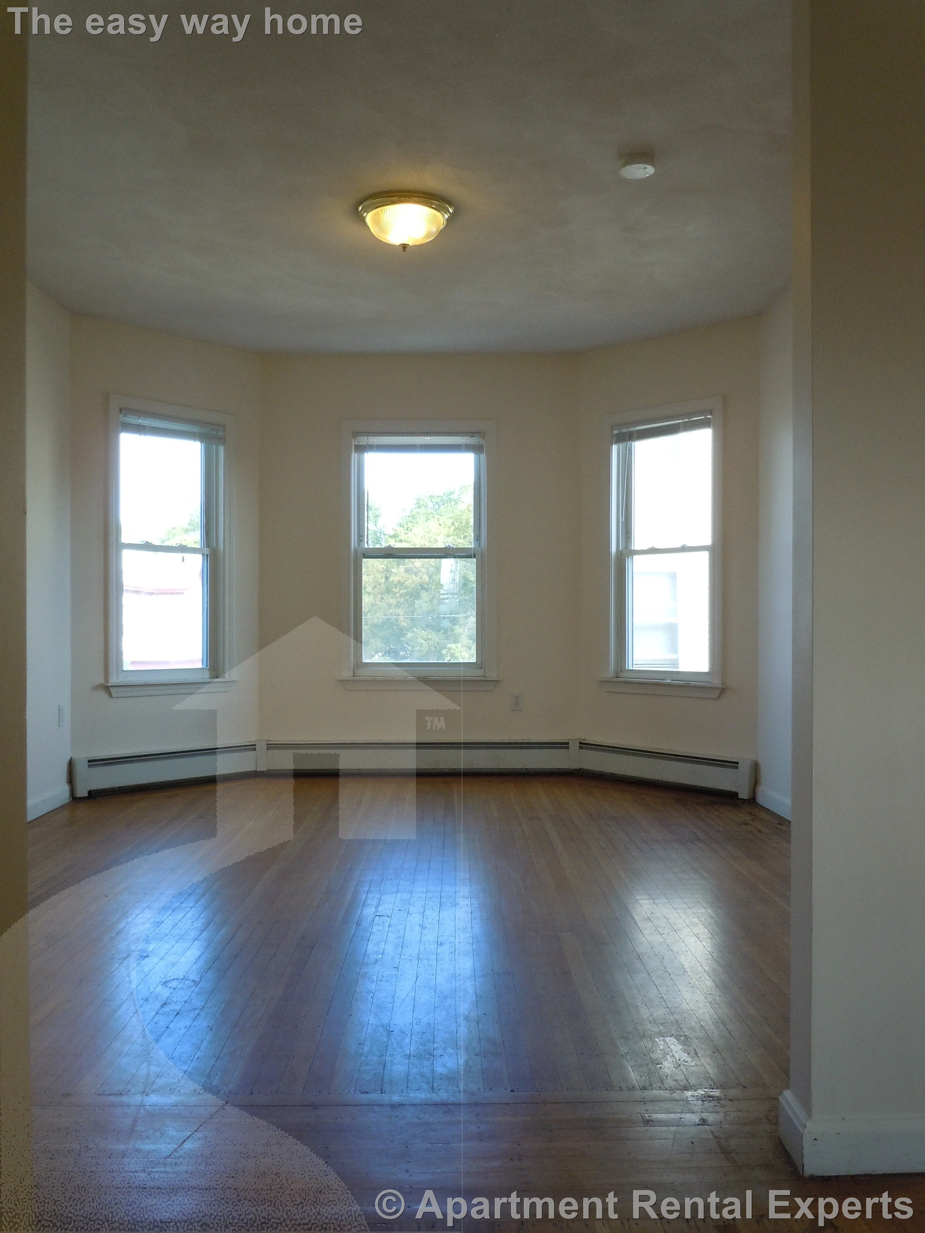 3 bed, 1 bath apartment for rent at 12 Pearl St Unit 2R, Tufts University — photo 3 of 5