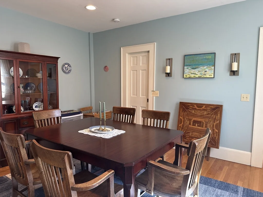 4 bed, 2 bath apartment for rent at 12 Pearl Street/Short Term Rental, Mattapoisett — photo 7 of 19