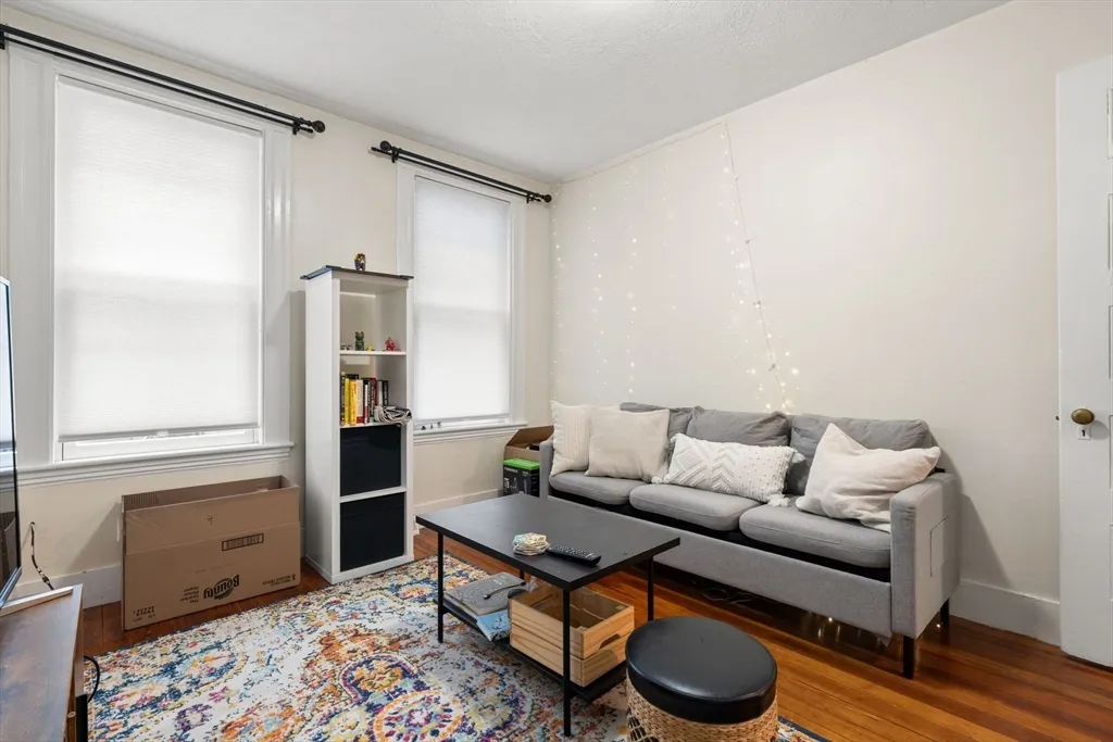 2 bed, 1 bath apartment for rent at 12 Perry St Unit 1, Central Village — photo 4 of 16
