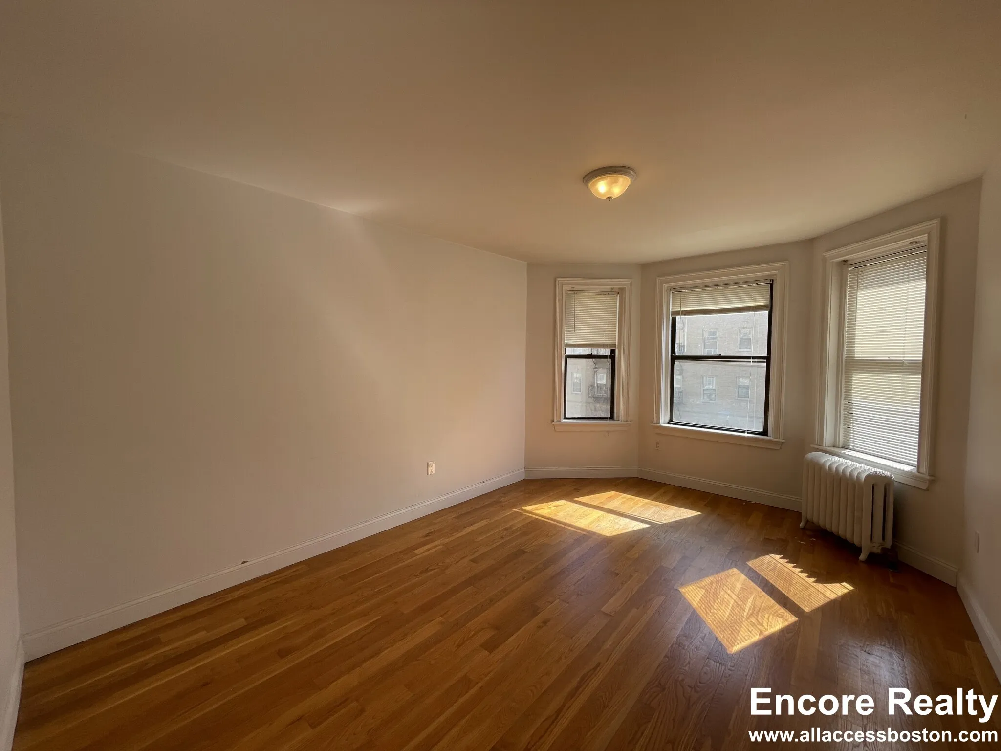 1 bed, 1 bath apartment for rent at 12 Peterborough St Unit 14, Fenway — photo 1 of 10