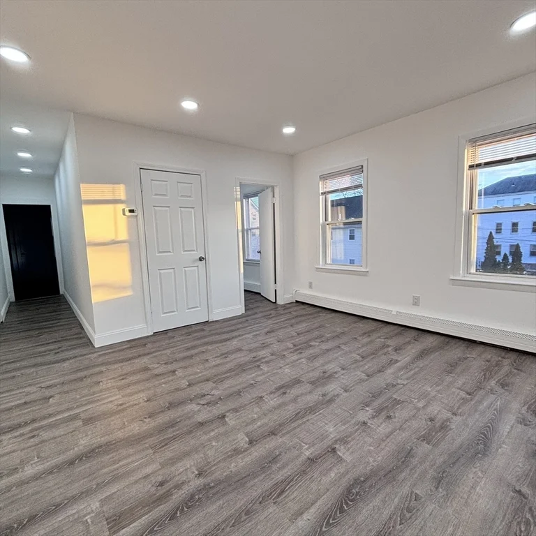 2 bed, 1 bath apartment for rent at 12 Pine St Unit 2, Attleboro — photo 4 of 19