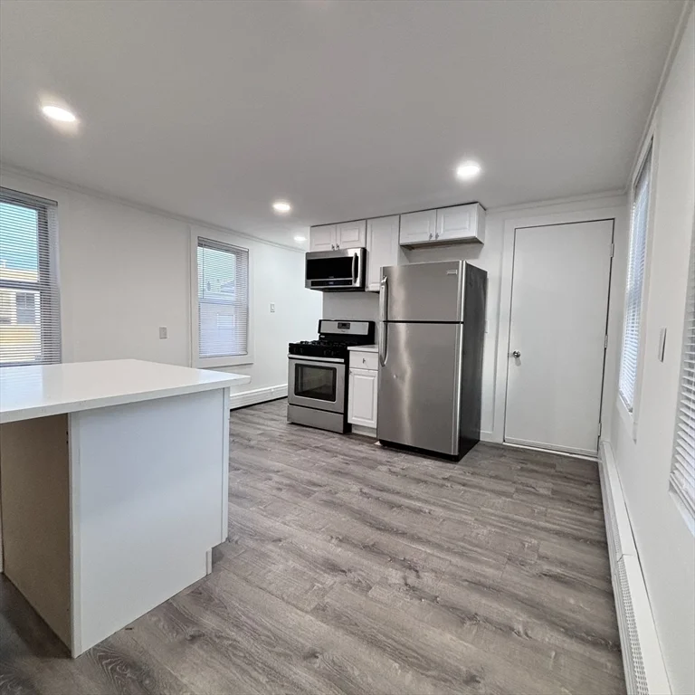 2 bed, 1 bath apartment for rent at 12 Pine St Unit 2, Attleboro — photo 7 of 19