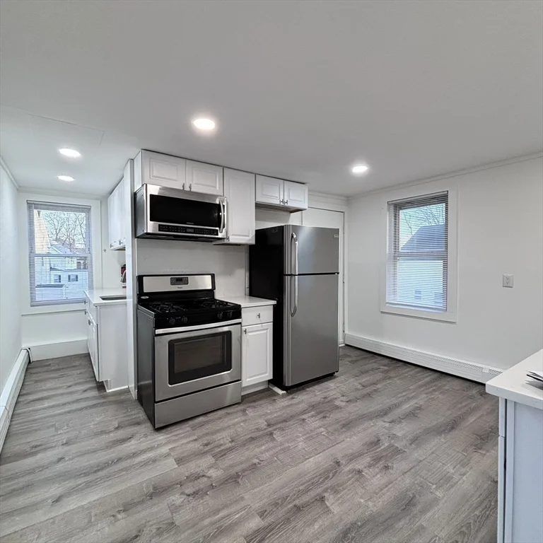 2 bed, 1 bath apartment for rent at 12 Pine St Unit 2, Attleboro — photo 5 of 19