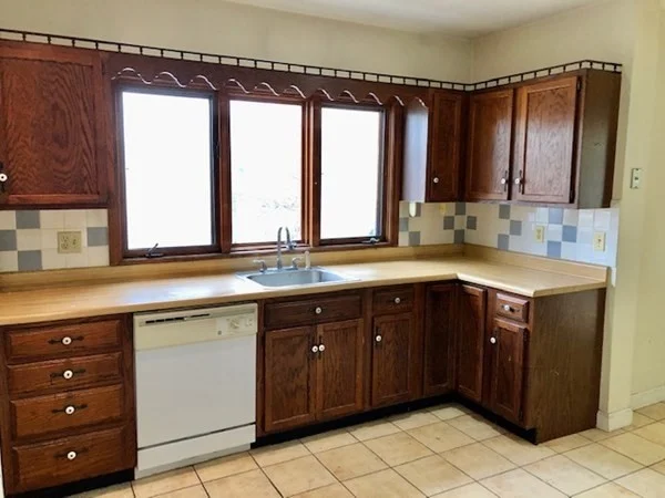 3 bed, 1 bath apartment for rent at 12 Pinehurst St Unit 1, Roslindale