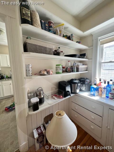 3 bed, 1 bath apartment for rent at 12 Pinkham Rd Unit 1, Tufts — photo 5 of 20