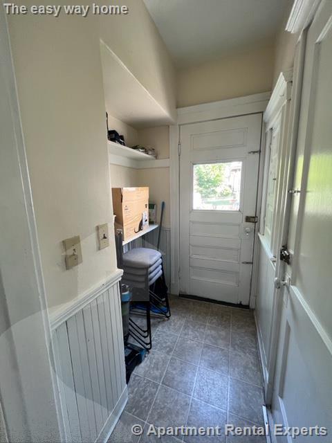 3 bed, 1 bath apartment for rent at 12 Pinkham Rd Unit 1, Tufts — photo 4 of 20