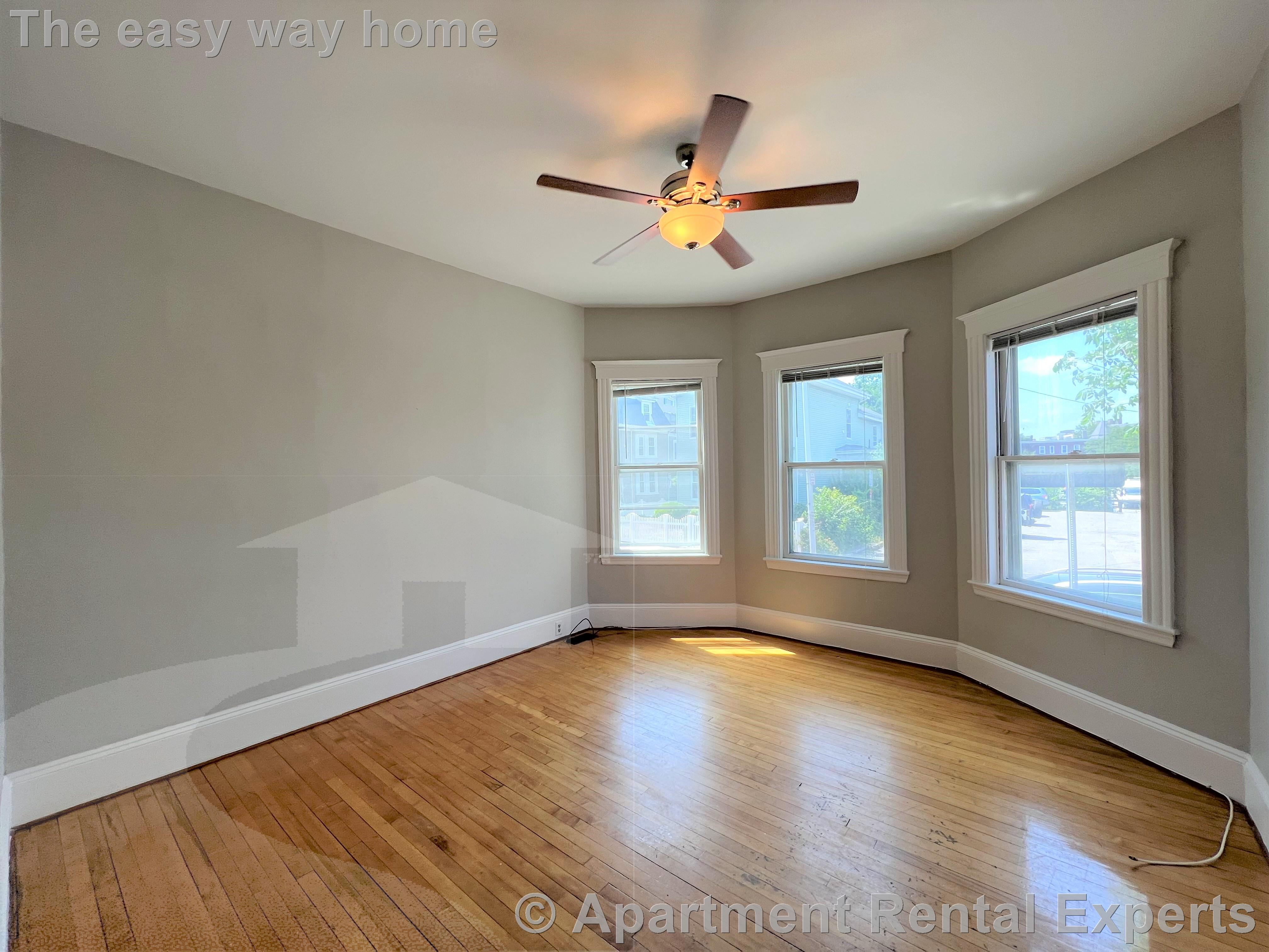 3 bed, 1 bath apartment for rent at 12 Pleasant St Unit 1, Central Square — photo 10 of 17
