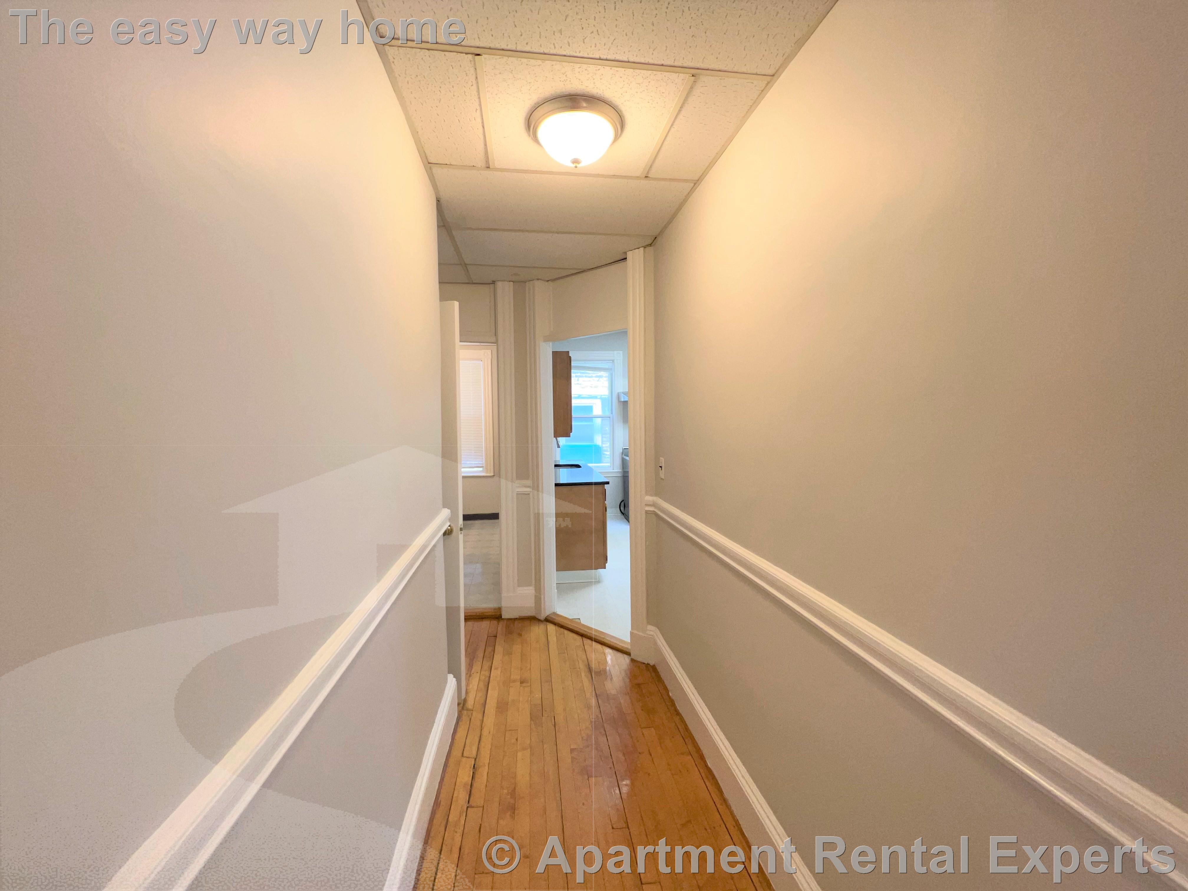 3 bed, 1 bath apartment for rent at 12 Pleasant St Unit 1, Central Square — photo 16 of 17