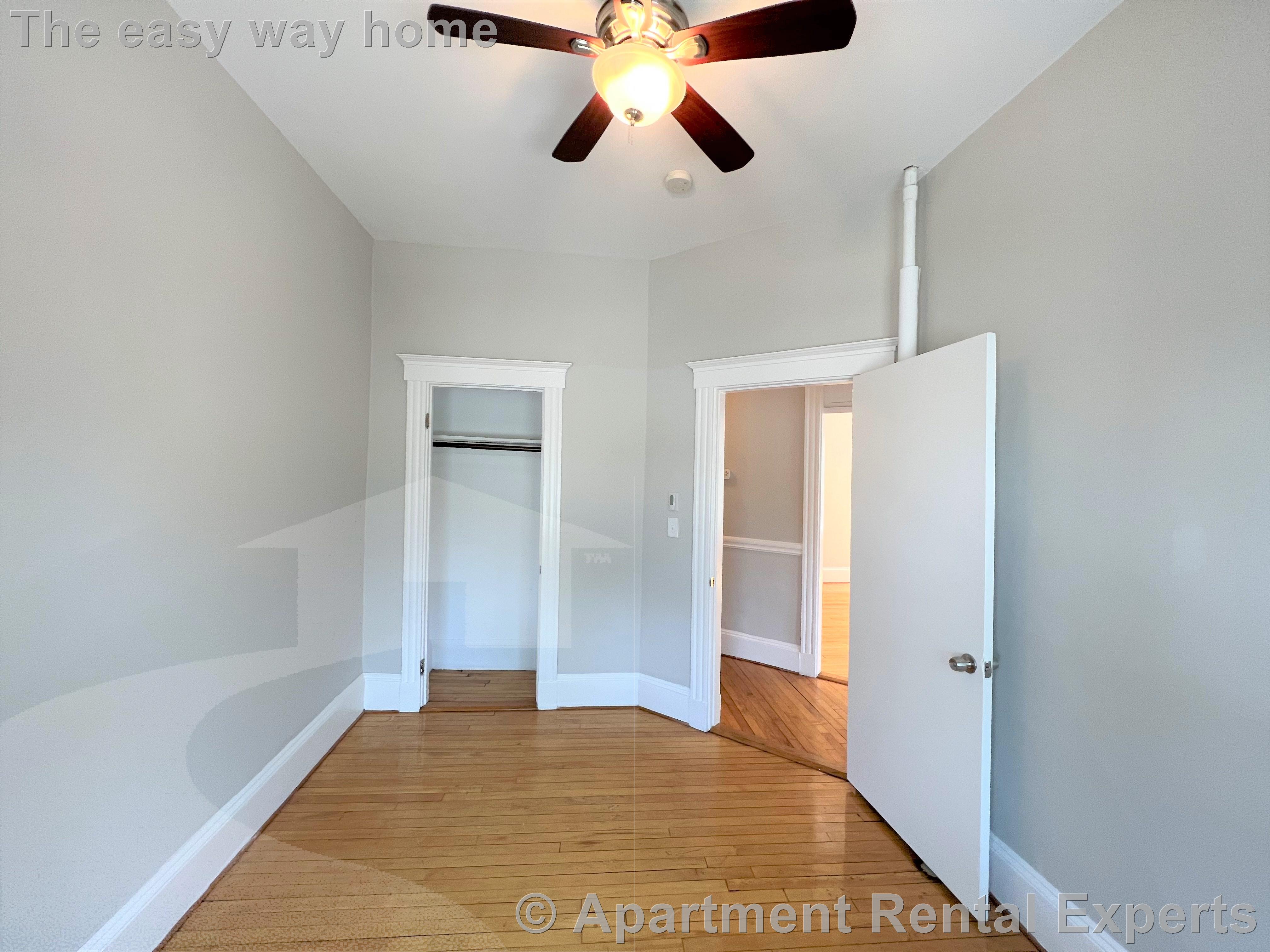 3 bed, 1 bath apartment for rent at 12 Pleasant St Unit 1, Central Square — photo 6 of 17