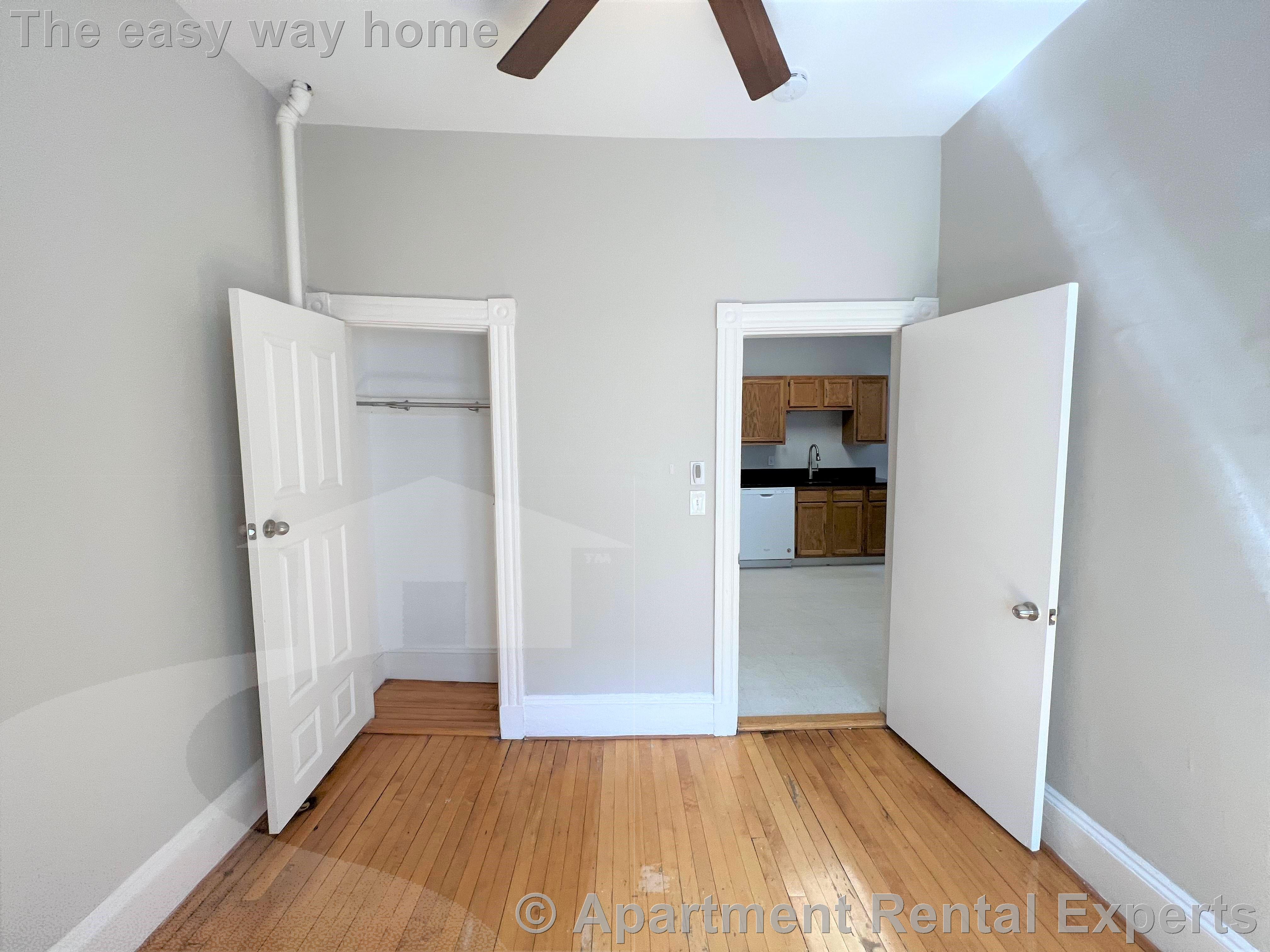 3 bed, 1 bath apartment for rent at 12 Pleasant St Unit 1, Central Square — photo 15 of 17