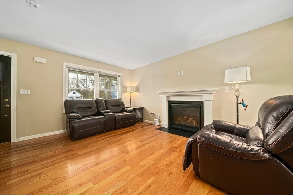 3 bed, 3 bath apartment for rent at 12 Plum Unit 12, Chelmsford — photo 5 of 28