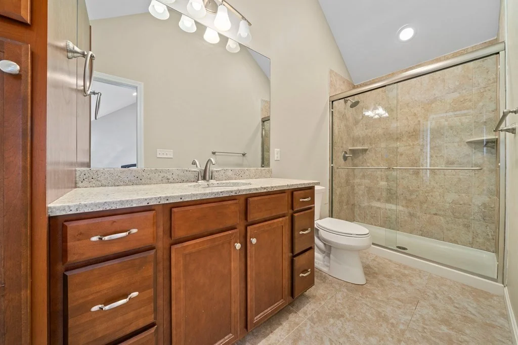 3 bed, 3 bath apartment for rent at 12 Plum Unit 12, Chelmsford — photo 16 of 28