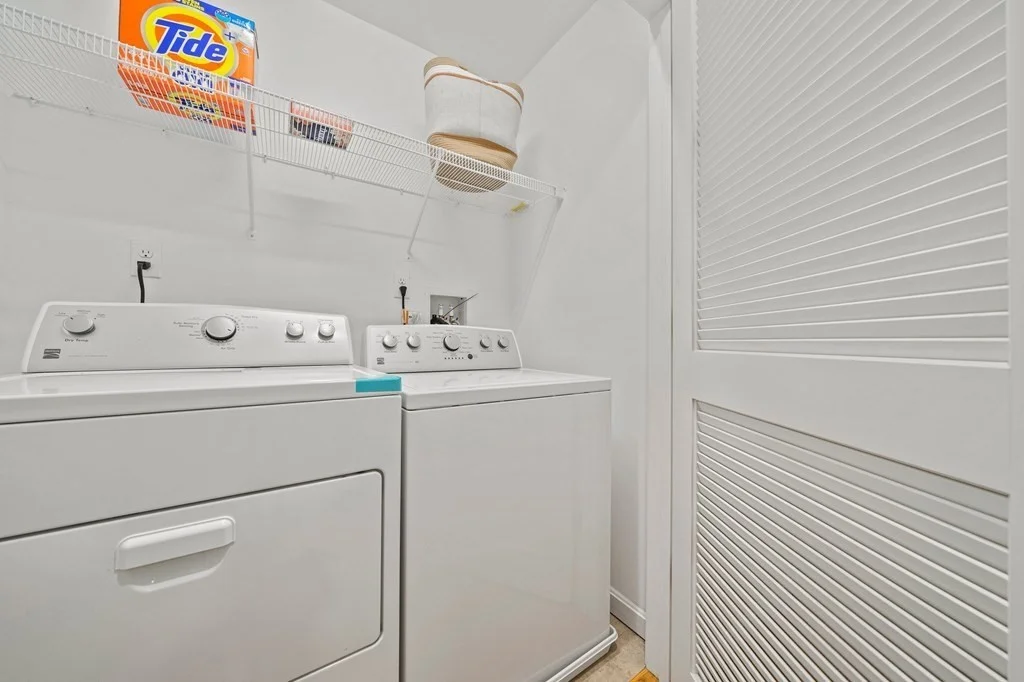 3 bed, 3 bath apartment for rent at 12 Plum Unit 12, Chelmsford — photo 17 of 28