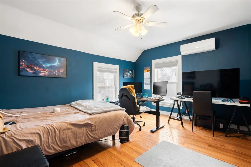 4 bed, 2 bath apartment for rent at 12 Pomeroy St, Allston — photo 20 of 34