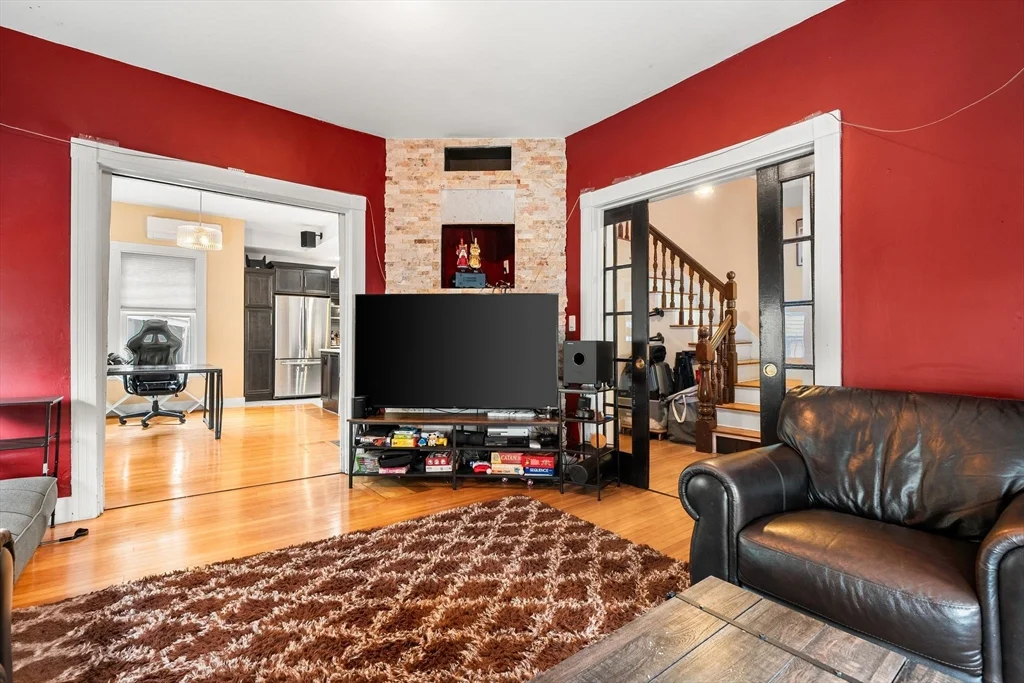 4 bed, 2 bath apartment for rent at 12 Pomeroy St, Allston — photo 6 of 34