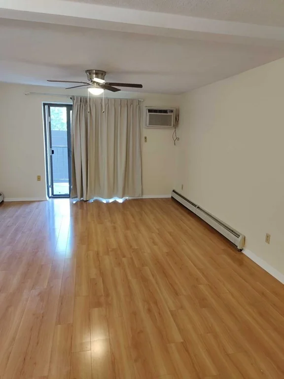 1 bed, 1 bath apartment for rent at 12 Pond Ln Unit 24, Arlington — photo 2 of 7