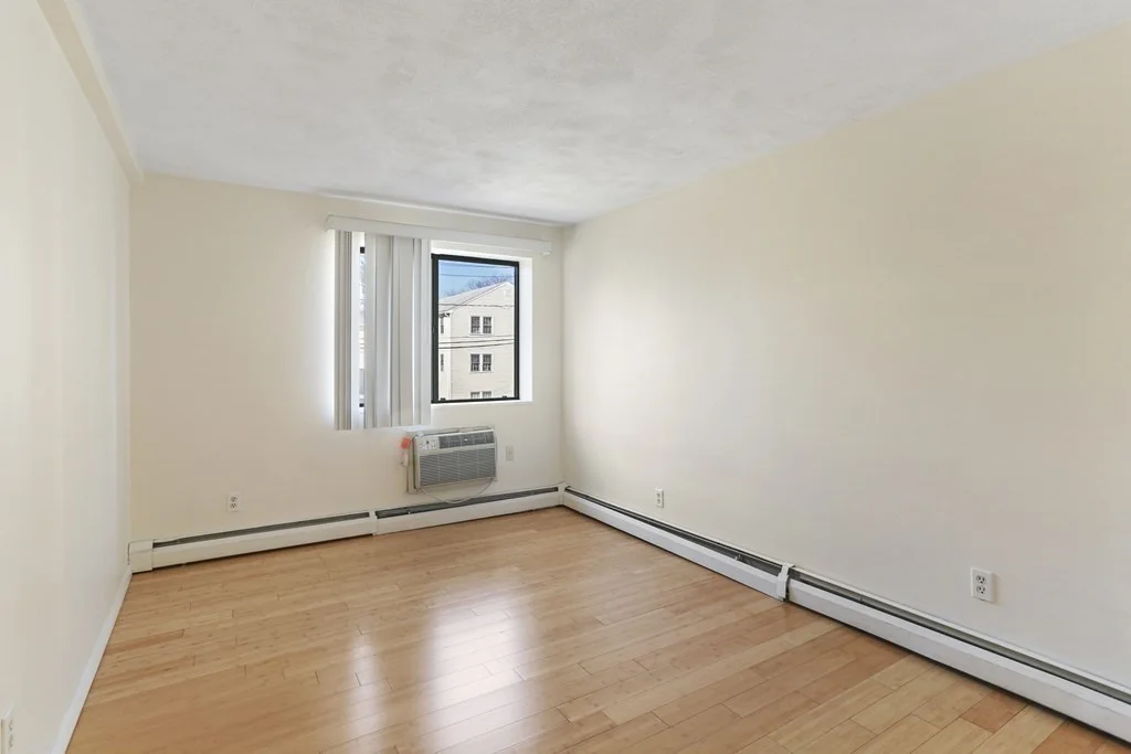 2 bed, 1 bath apartment for rent at 12 Pond Unit 20, East Arlington — photo 8 of 15
