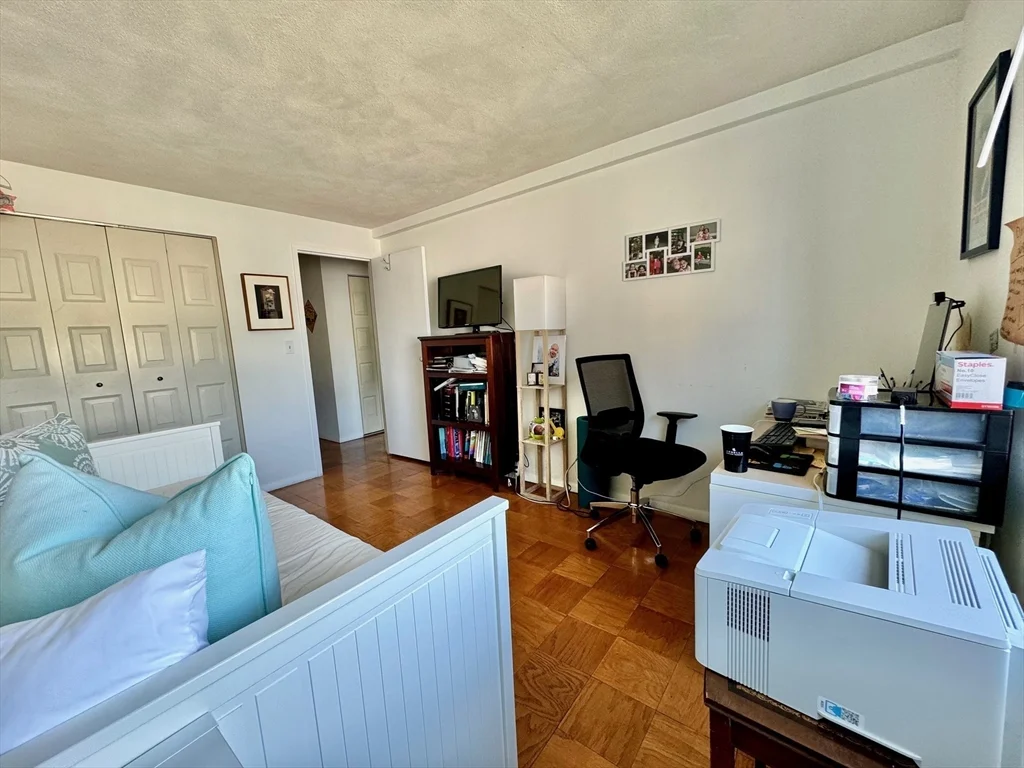 2 bed, 1 bath apartment for rent at 12 Pond Unit 30, East Arlington — photo 15 of 17