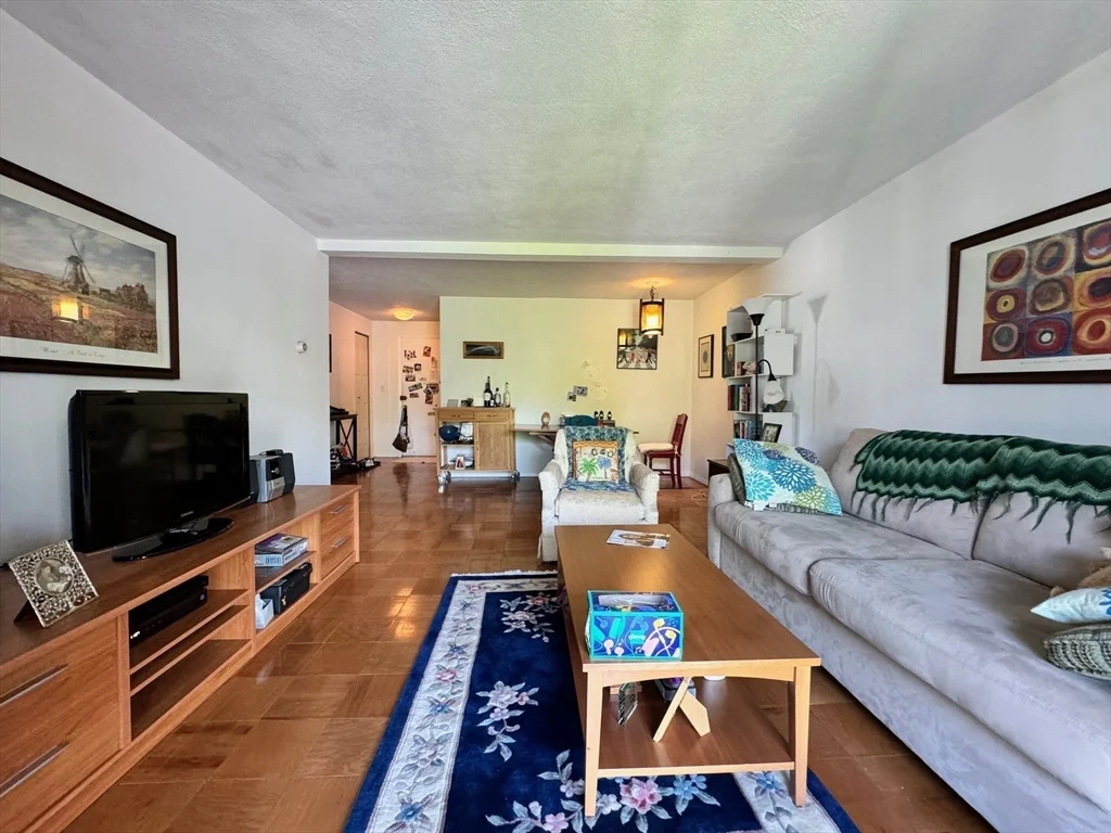 2 bed, 1 bath apartment for rent at 12 Pond Unit 30, East Arlington — photo 11 of 17