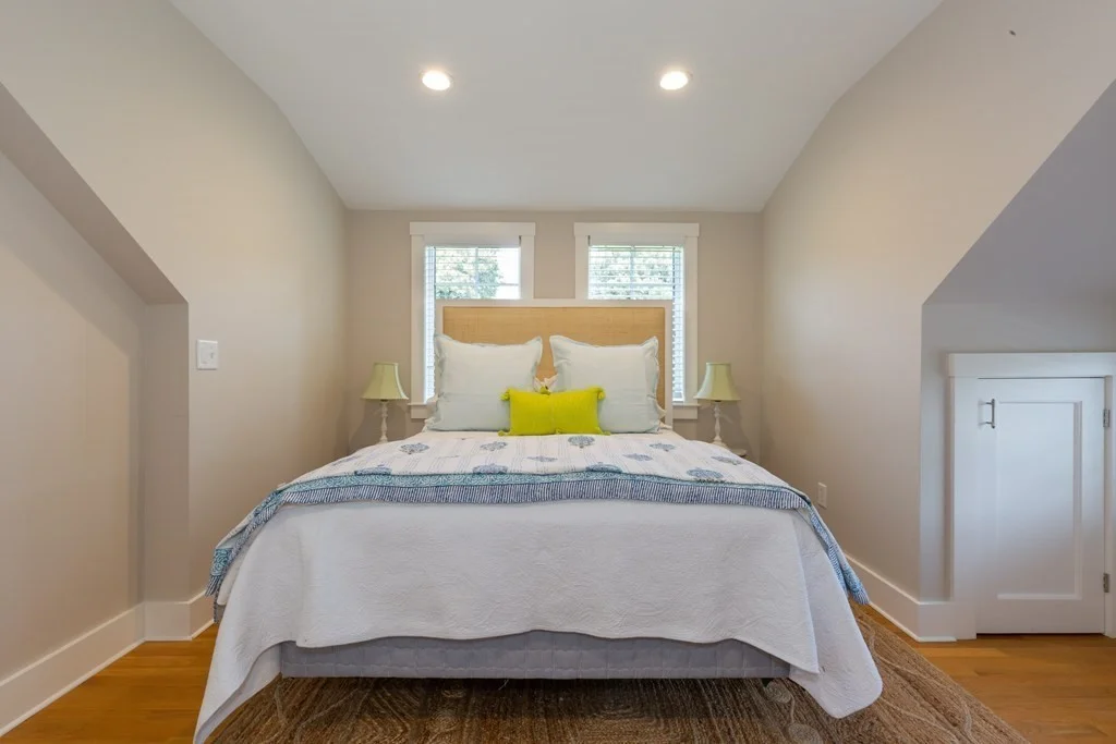 6 bed, 4+ bath apartment for rent at 12 Pond View Dr, Nantucket — photo 27 of 41